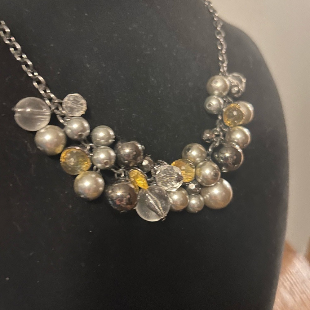 Grace Adele Gunmetal‎ Faux Pearl Crystal Cluster Bib Statement Necklace Yellow